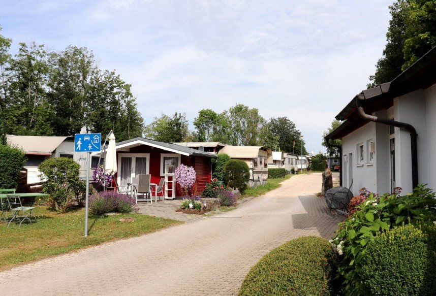 Campingplatz beim Stausee